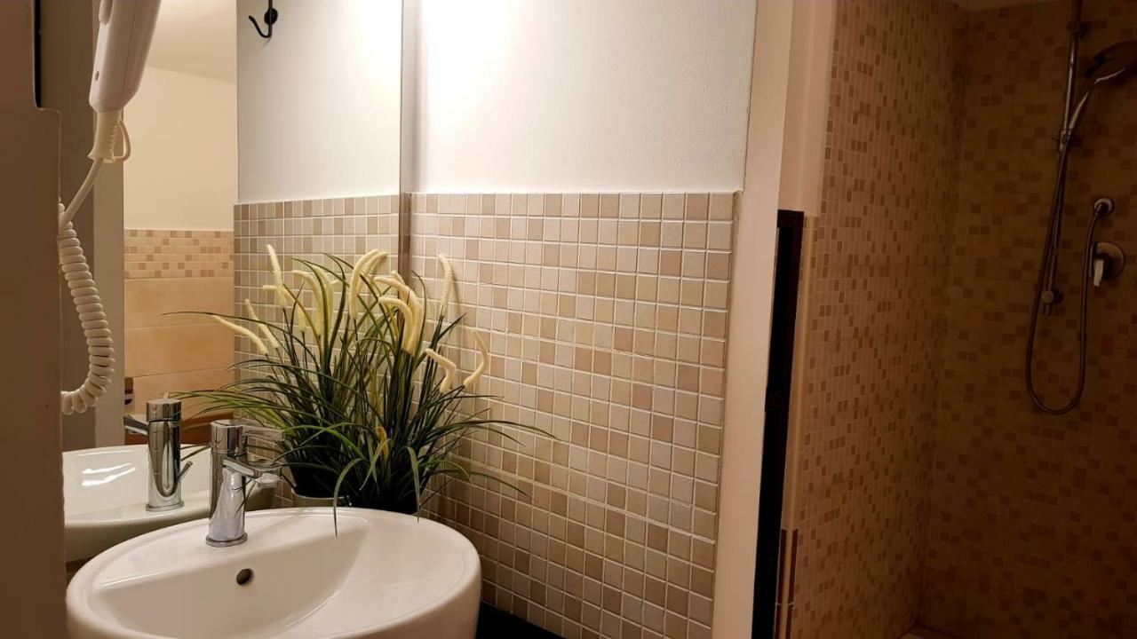 Centrocitta Suite Катания Екстериор снимка